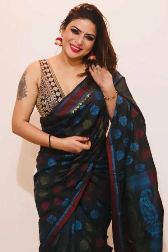 Download Dazzling Nude – Sonia Singh (2023) UNCUT Hindi Hot Short Film 50MB HDRip 720p