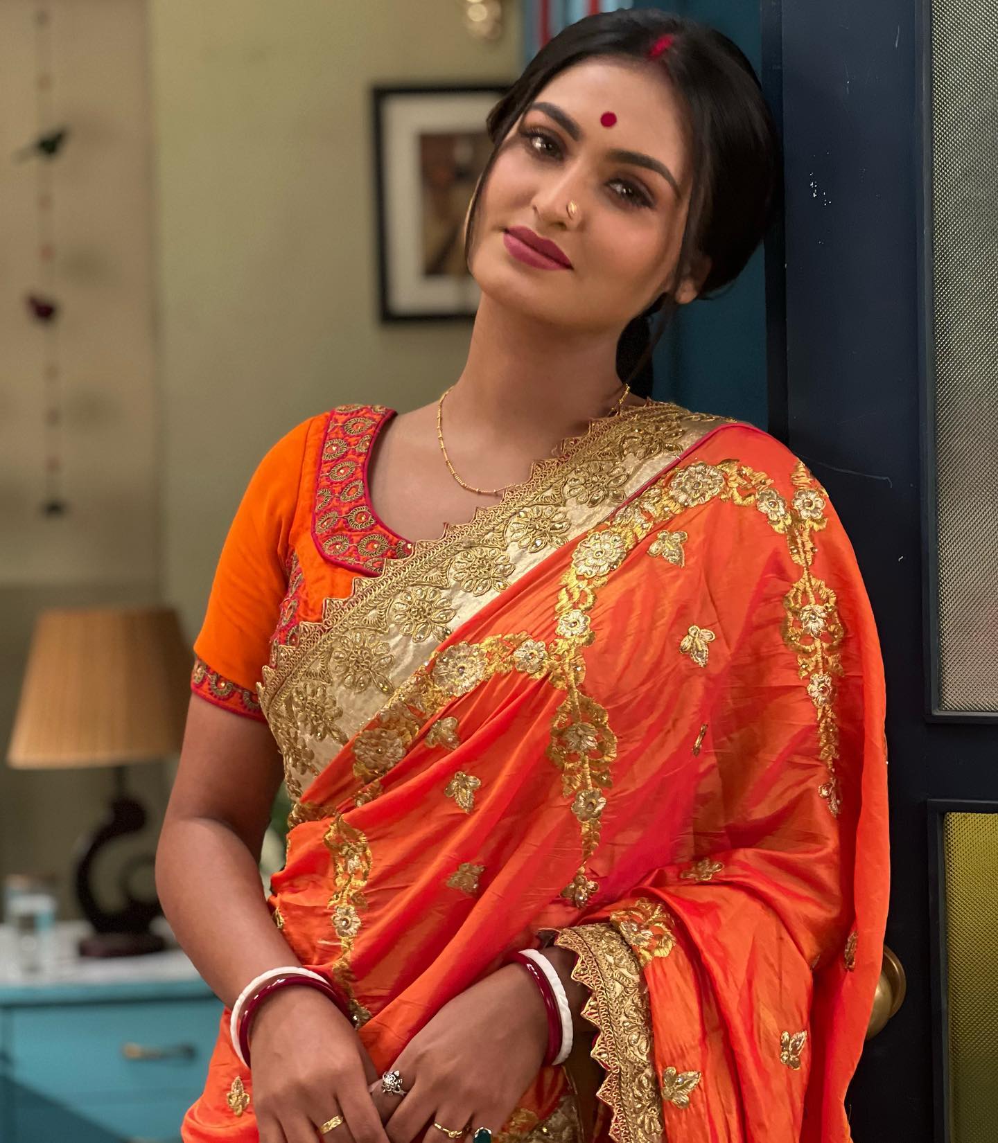 Download Threesome – Shinjini Chakraborty (2023) Hindi Uncut Short Film 720p HDRip