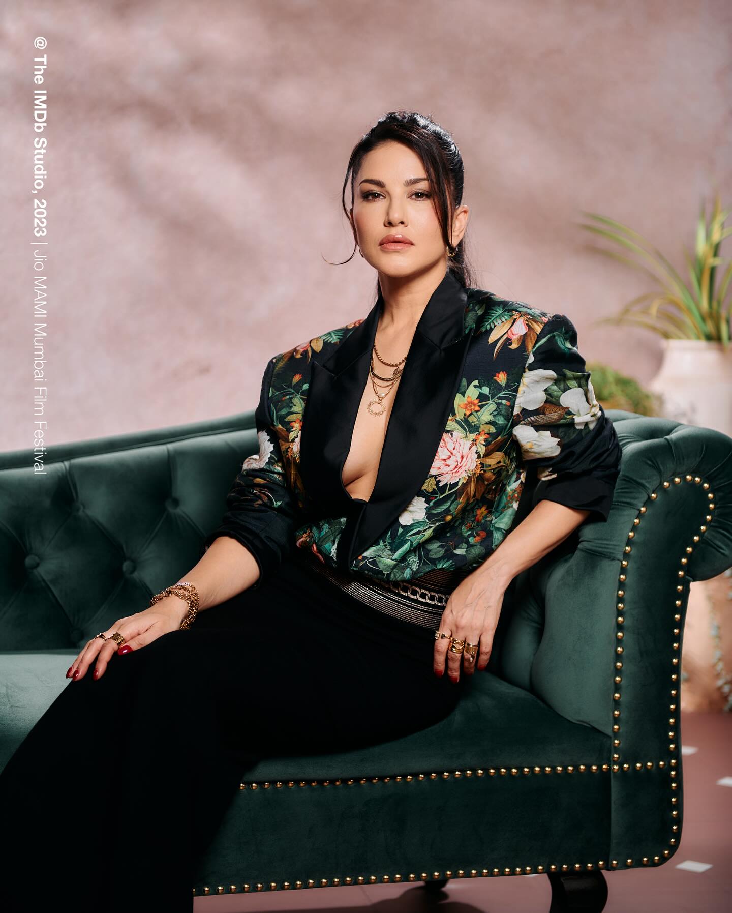 Couple Romance – Sunny Leone (2024) Hindi Uncut Hot Short Film 720p HDRip 250MB Download