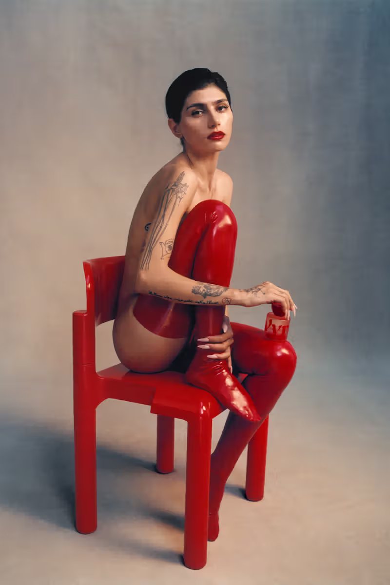 Fucking Huge Tit – Mia Khalifa (2025) English Short Film 720p HDRip 150MB Download