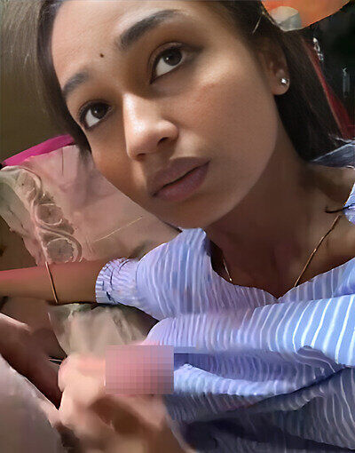 Slim Mallu Girl (2025) Hindi Hot Short Film 720p HDRip 50MB Download