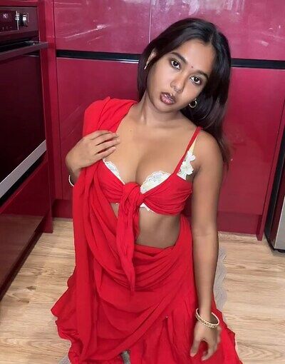 Miaz Indian Gets Stretched DannyD (2025) Hindi Uncut Hot Short Film 720p HDRip 200MB Download