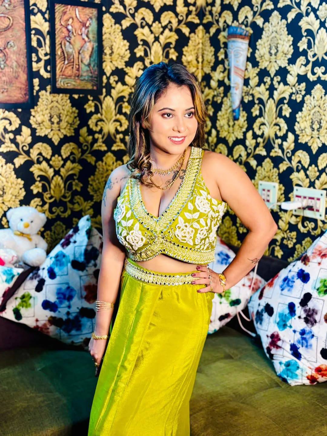 Teacher Student – Tina Nandy (2025) Hindi Uncut Hot Short Film 720p HDRip 150MB Download