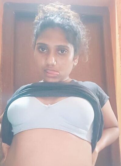 Tamil Couple MMS (2025) Hindi Hot Short Film 720p HDRip 300MB Download