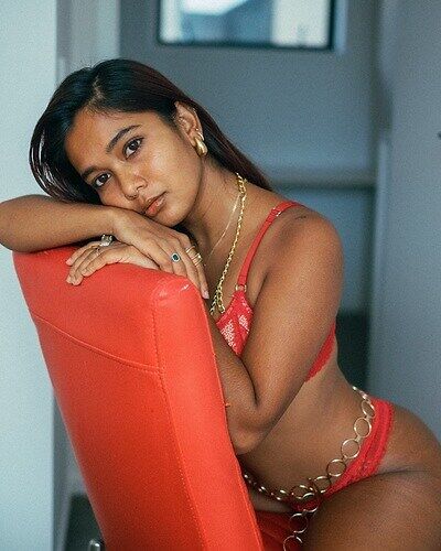 Miaz Indian Sharee Lover Interracial (2025) Hindi Hot Short Film 720p HDRip 400MB Download