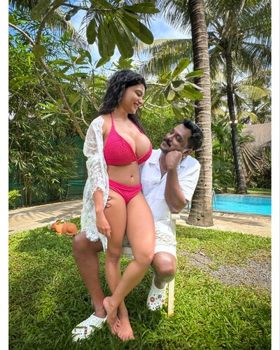 Resmi Nair Tits Pressed 2025) Hindi App Content Uncut Hot Short Film 720p HDRip 70MB Download