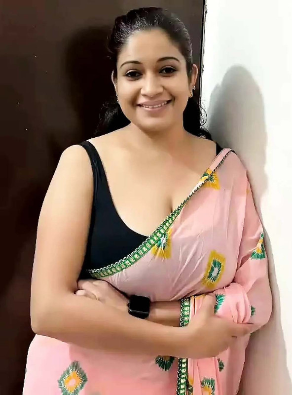 Village Stepmom (2025) Hindi Uncut Hot Short Film 720p HDRip 100MB Download