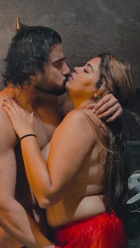 Boobs Pressed in Shower (2025) App Conntent Hindi Short Video 720p HDRip 100MB Download