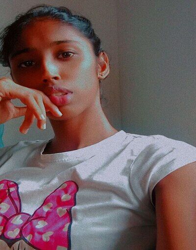 Lankan Cute Slim Girl (2025) Hindi Hot Short Film 720p HDRip 100MB Download