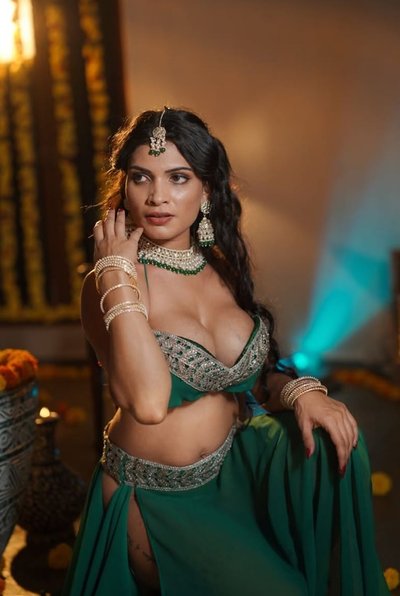 New Live (2025) Resmi Nair Hindi Hot Short Film 720p HDRip 50MB Download