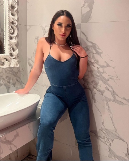 Getting Nasty In The Sauna (2026) Brazzers English Hot Short Film 720p HDRip 350MB Download