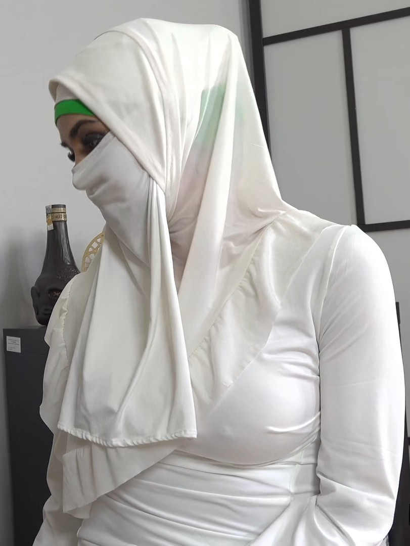 White Queen Hijab Girls (2026) SexWithMuslims English Short Film 720p HDRip 400MB Download